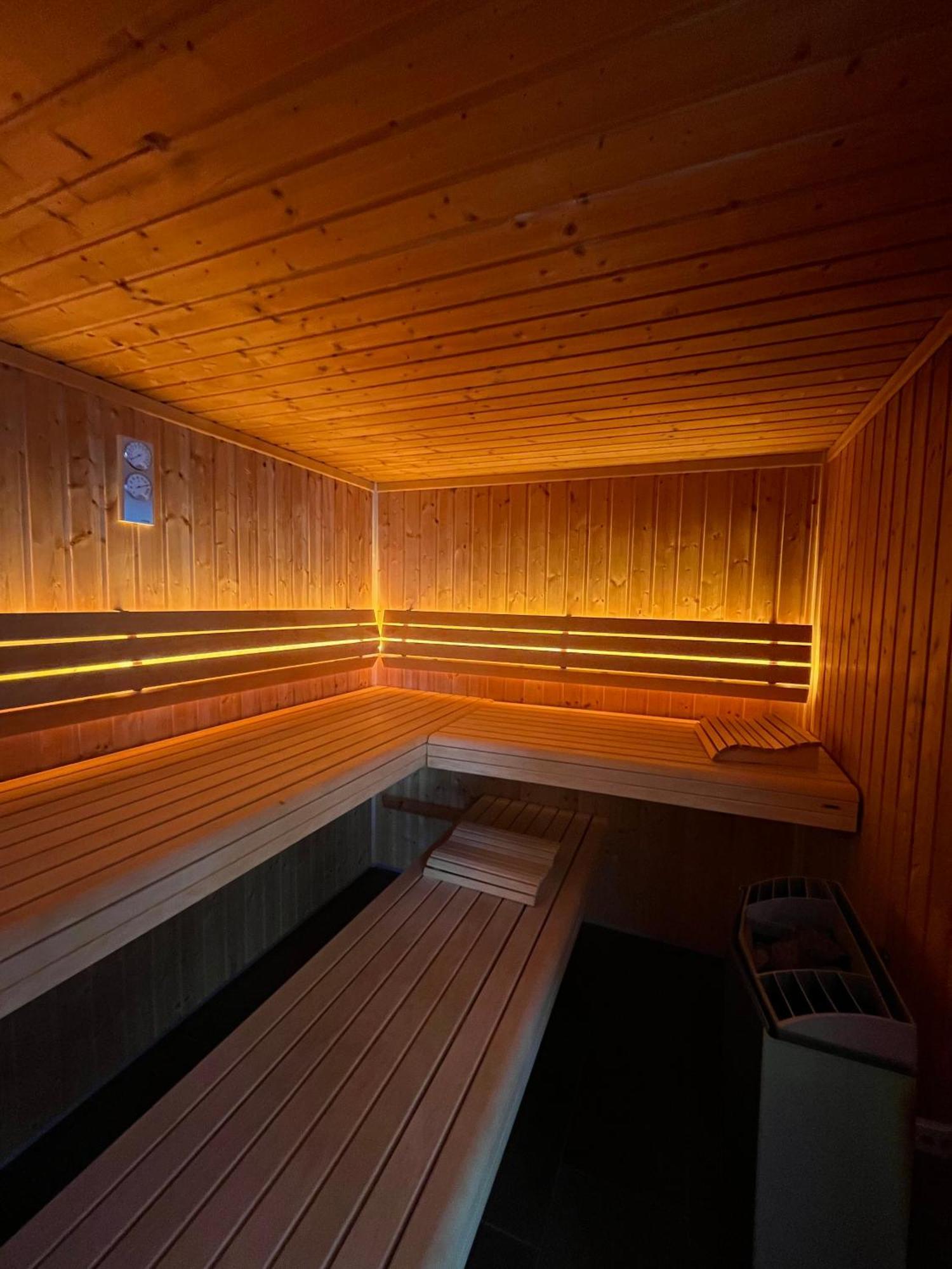 Waldhotel Fletschhorn Panoramic Retreat In Saas Fee מראה חיצוני תמונה
